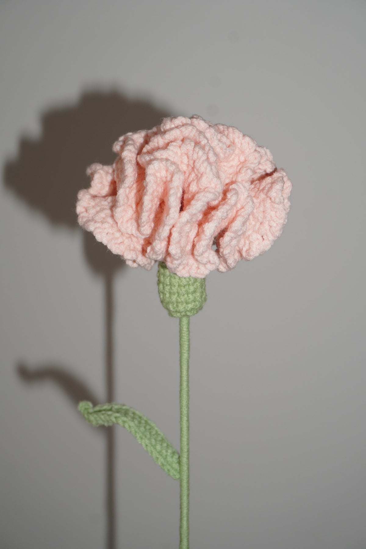 Clavel Tejido en Crochet color rosado – Olga's Gallery