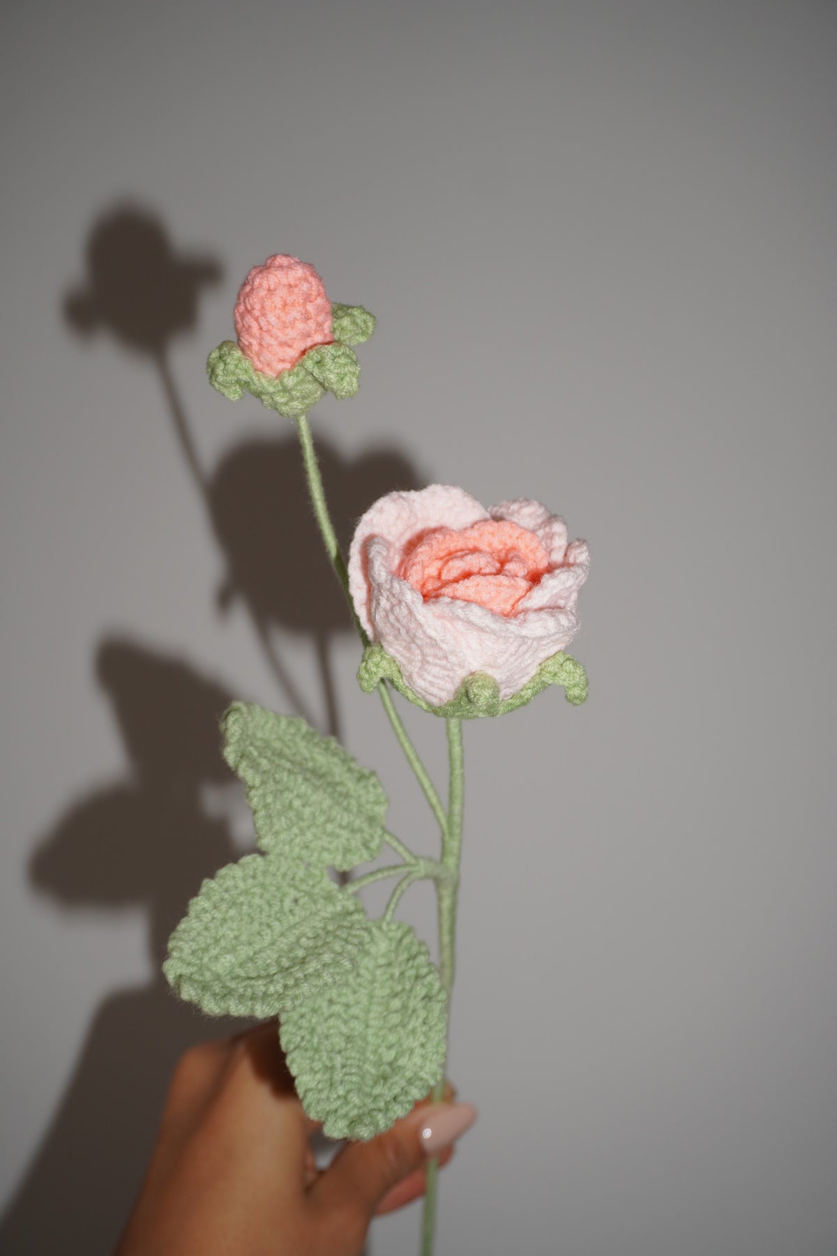 Rosa con Capullo Tejida en Crochet color rosada – Olga's Gallery